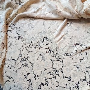 Vintage Quaker lace tablecloth 60 x 84